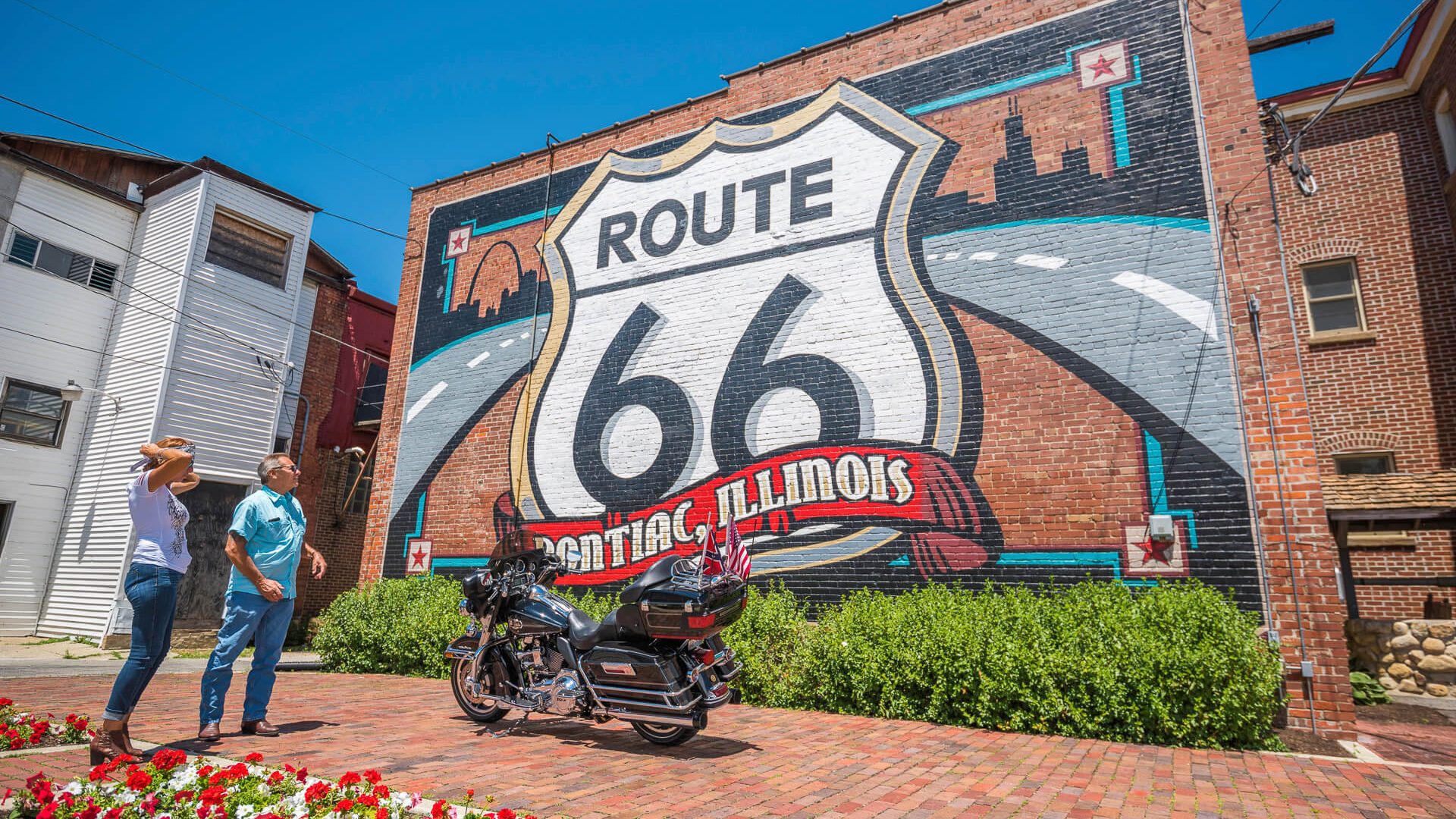 Route 66 mural in Pontiac Illinois