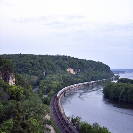 Mississippi River and Great River Road in Illinois