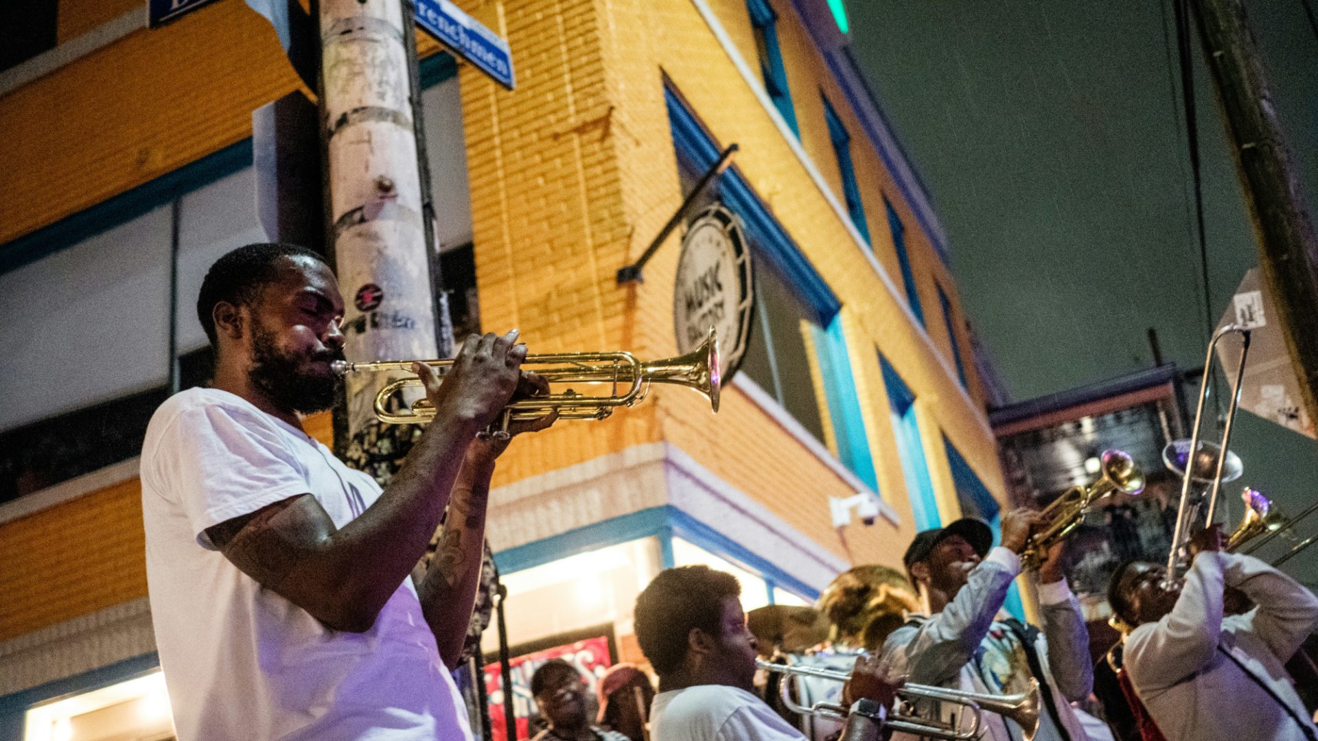 musicians playing on frenchman street in new orleans louisiana