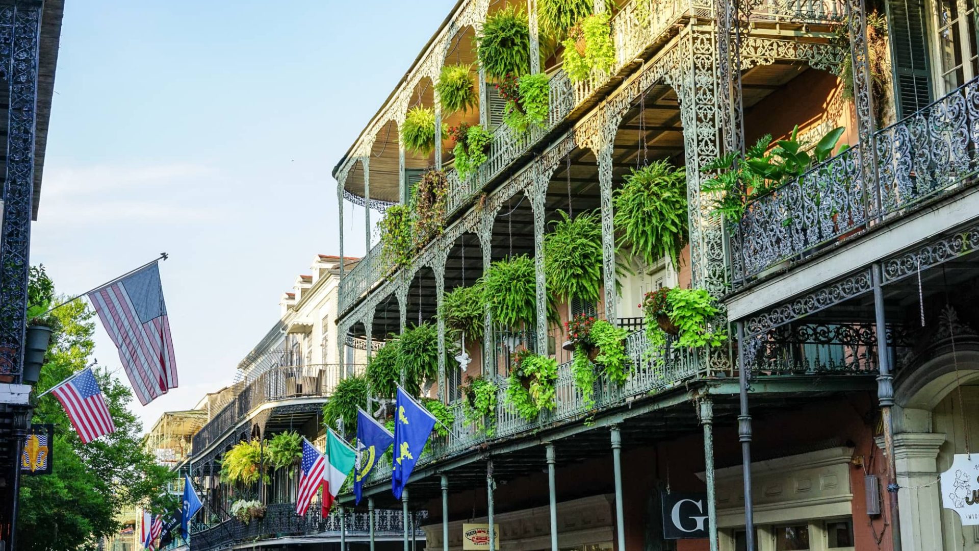 architecture in the french quarter of new orleans